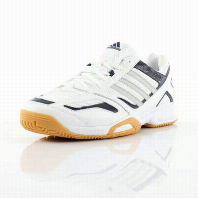 chaussures handball asics