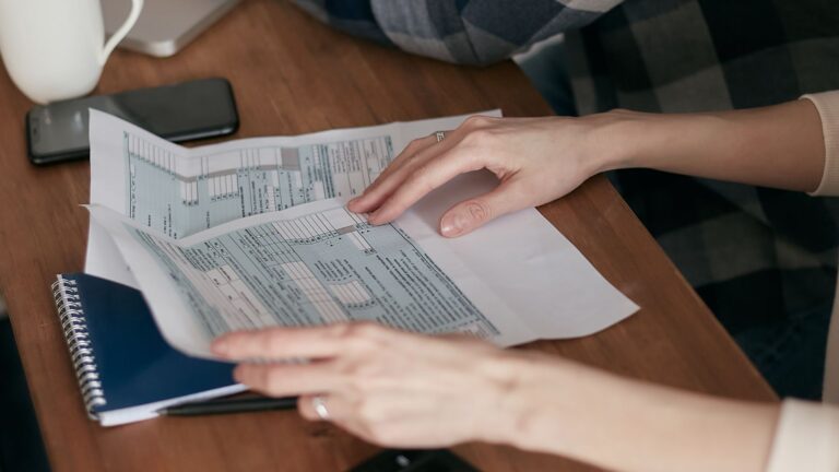Calcul du salaire du personnel OGEC : méthodes et vérifications