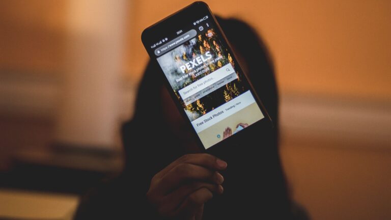 Simulateur de téléphone mobile : testez votre site responsive